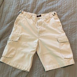 Men’s Abercrombie cargo shorts.